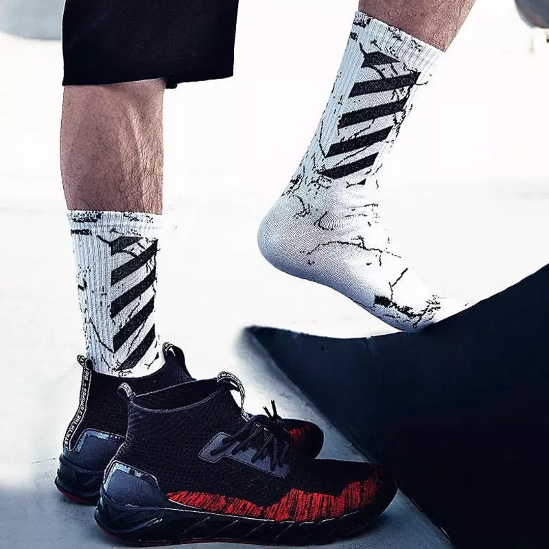 TO Stripe Breathable Street Fashion Socks