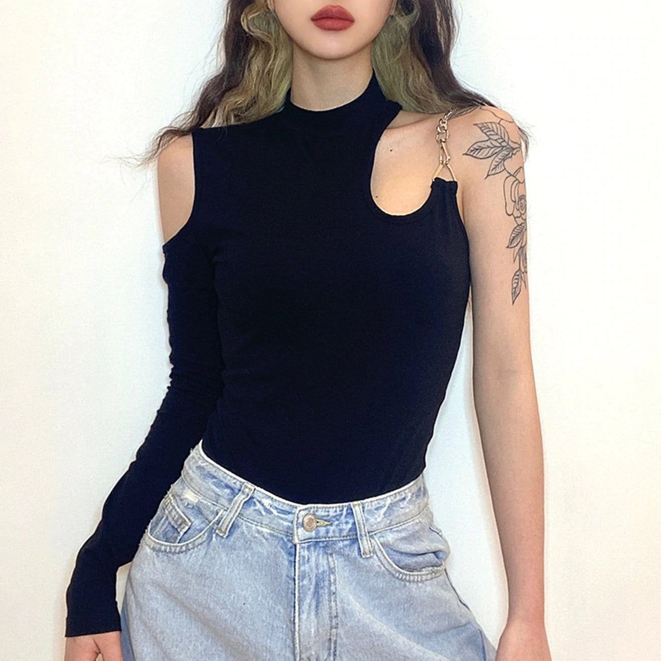 TO Chain Hollow One Shoulder Bodysuit Long Sleeve Tee