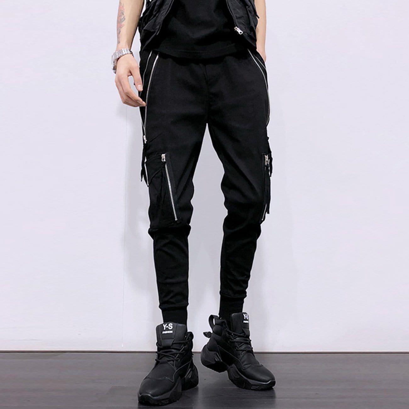 TO Function Double Zipper Pockets Cargo Pants