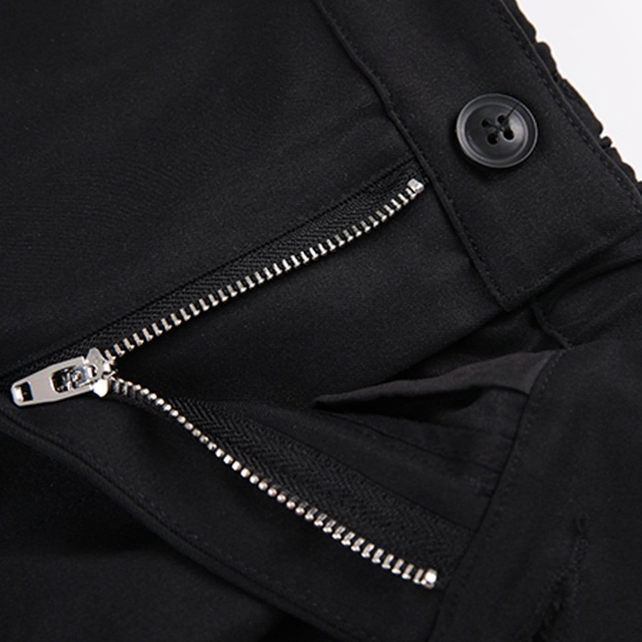TO Buckle Pocket Cargo Pants